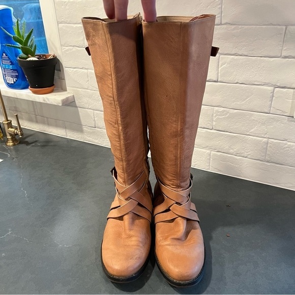 Cole Haan sz 7 tan leather tall harness riding boots - Picture 10 of 16
